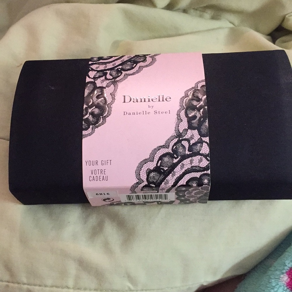 Clutch bag black Danielle Steel